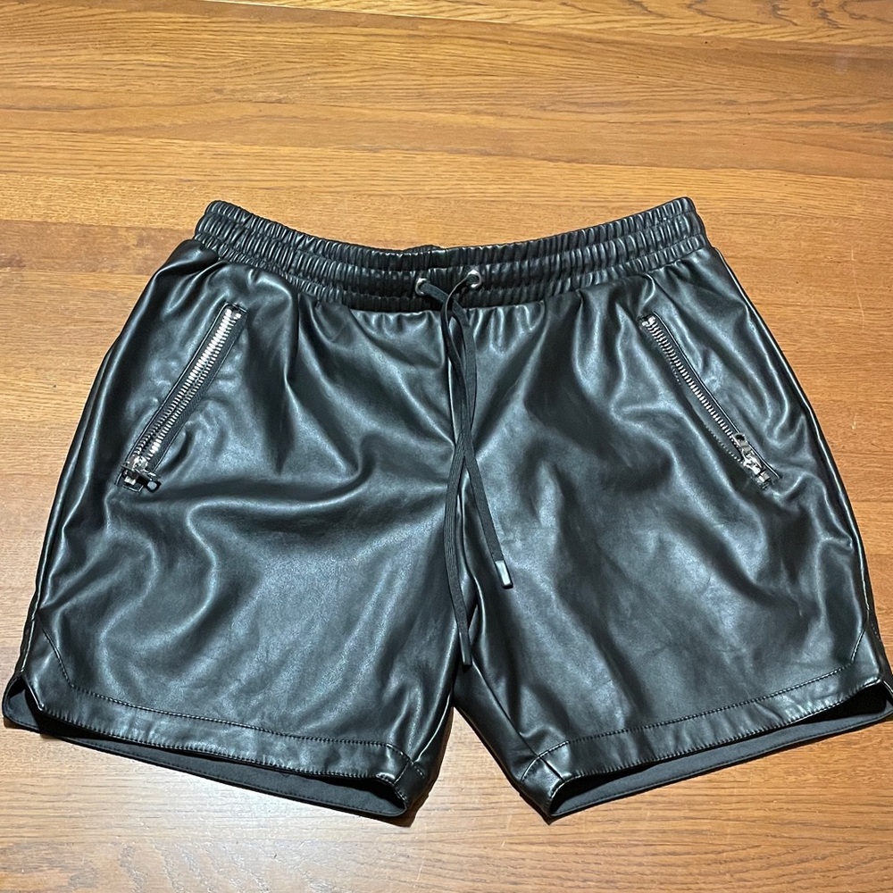 Men's Slam dunk Faux leather Shorts with Zipper Pockets